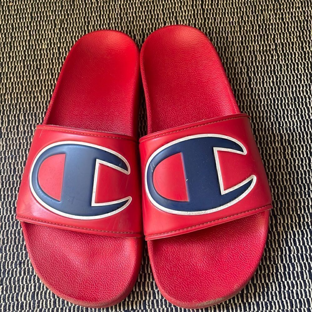 Champion slides size 8